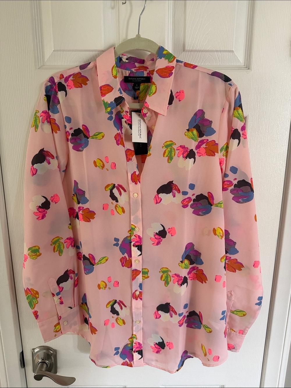 Banana Republic Pink Floral Abstract Button-Up Blouse